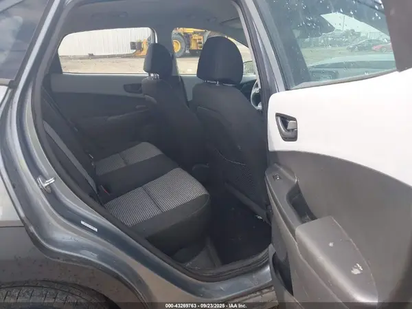 KM8K12AAXMU640008 2021 HYUNDAI KONA - Image 8