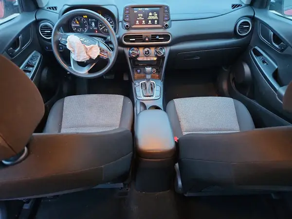 KM8K12AAXMU666737 2021 HYUNDAI KONA - Image 8