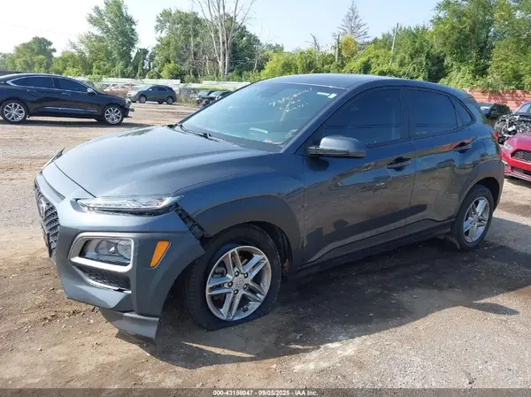 KM8K12AAXMU742263 2021 HYUNDAI KONA - Image 2