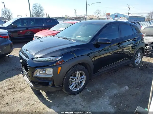 KM8K1CAA0JU177748 2018 HYUNDAI KONA - Image 2
