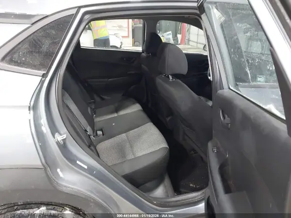 KM8K1CAA0MU645546 2021 HYUNDAI KONA - Image 8