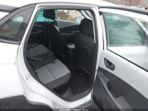 KM8K1CAA0MU657213 2021 HYUNDAI KONA - Image 8