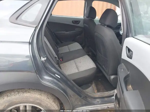 KM8K1CAA0MU679602 2021 HYUNDAI KONA - Image 8