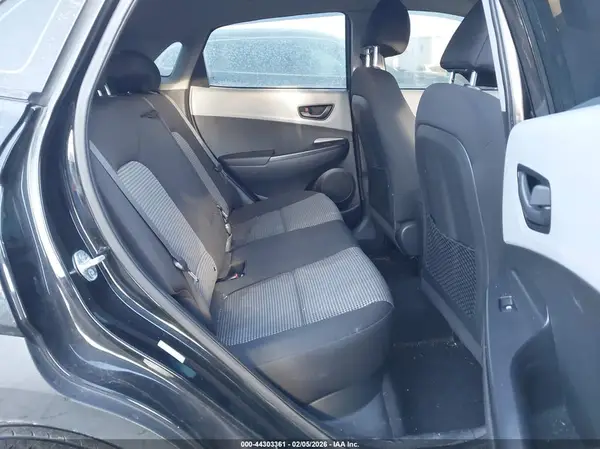 KM8K1CAA1JU114352 2018 HYUNDAI KONA - Image 8