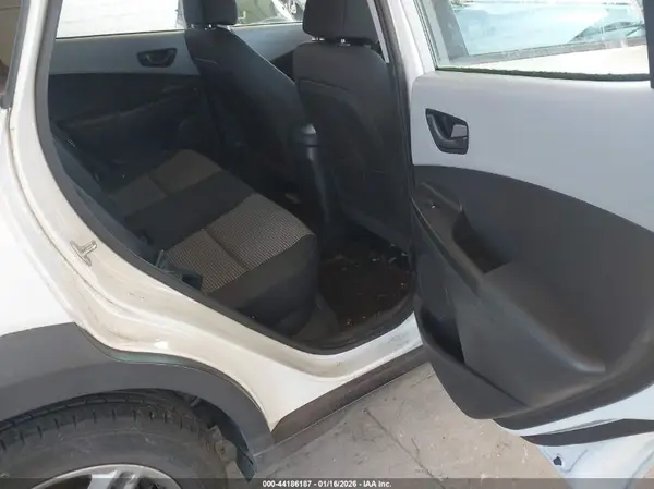 KM8K1CAA1LU444706 2020 HYUNDAI KONA - Image 8