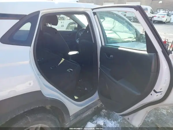 KM8K1CAA1MU659648 2021 HYUNDAI KONA - Image 8