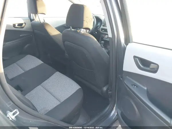 KM8K1CAA1MU710985 2021 HYUNDAI KONA - Image 8