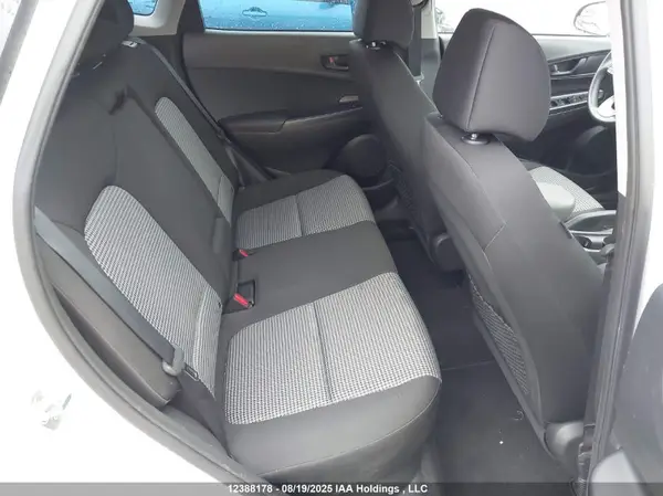 KM8K1CAA2JU098582 2018 HYUNDAI KONA - Image 8