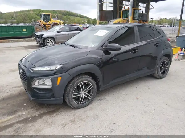 KM8K1CAA2JU135744 2018 HYUNDAI KONA - Image 2