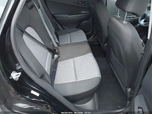 KM8K1CAA2MU718609 2021 HYUNDAI KONA - Image 8