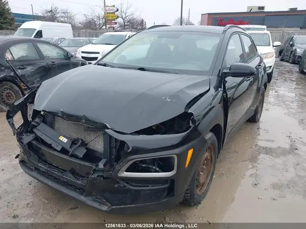 KM8K1CAA3JU065185 2018 HYUNDAI KONA - Image 2