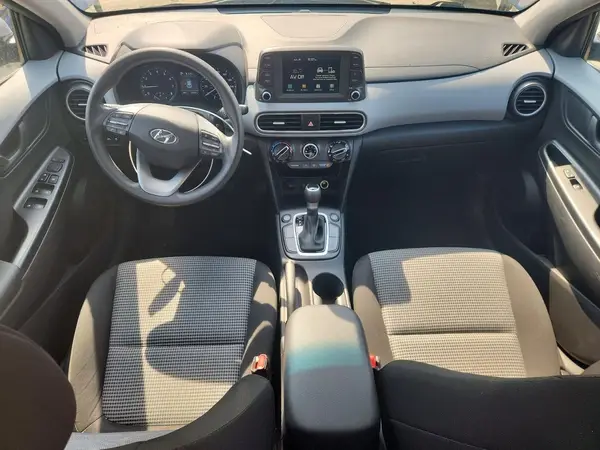 KM8K1CAA3KU279384 2019 HYUNDAI KONA - Image 8