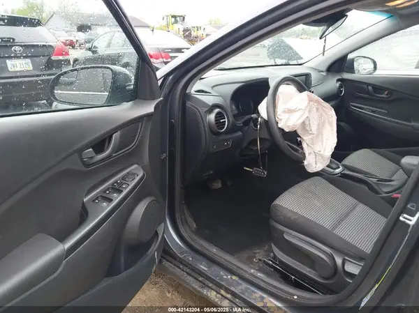 KM8K1CAA3KU290126 2019 HYUNDAI KONA - Image 8