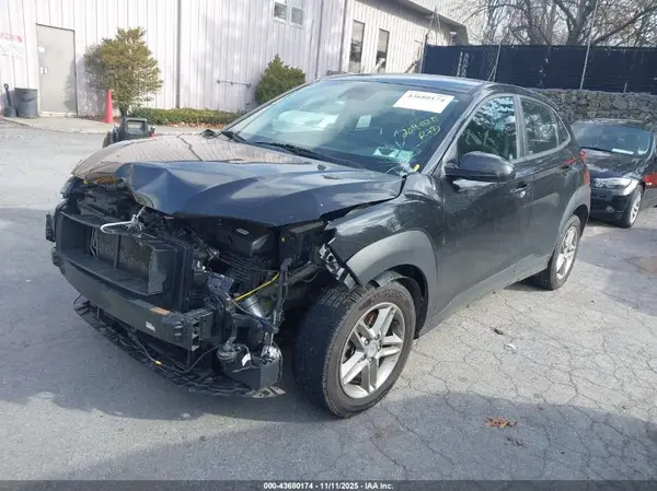 KM8K1CAA3KU357758 2019 HYUNDAI KONA - Image 2