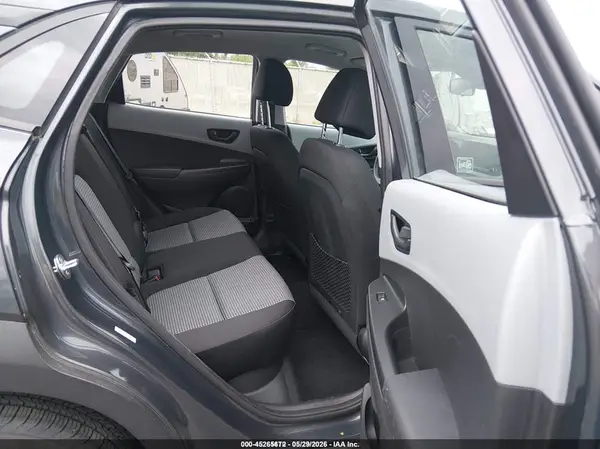 KM8K1CAA3KU373975 2019 HYUNDAI KONA - Image 8