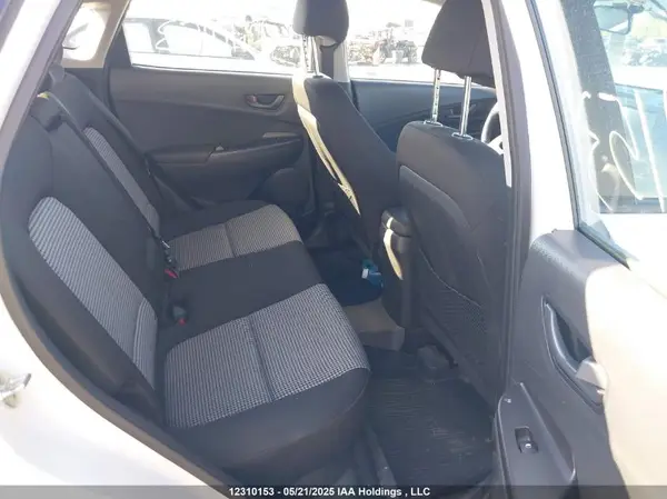 KM8K1CAA3MU624321 2021 HYUNDAI KONA - Image 8