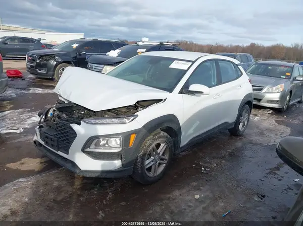 KM8K1CAA3MU641944 2021 HYUNDAI KONA - Image 2