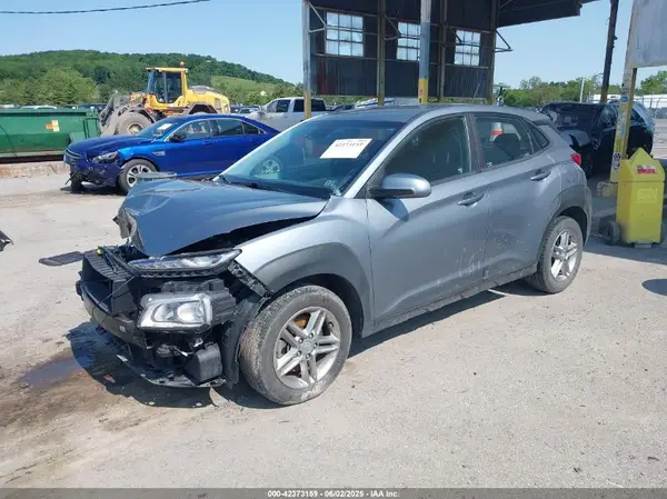KM8K1CAA3MU675091 2021 HYUNDAI KONA - Image 2
