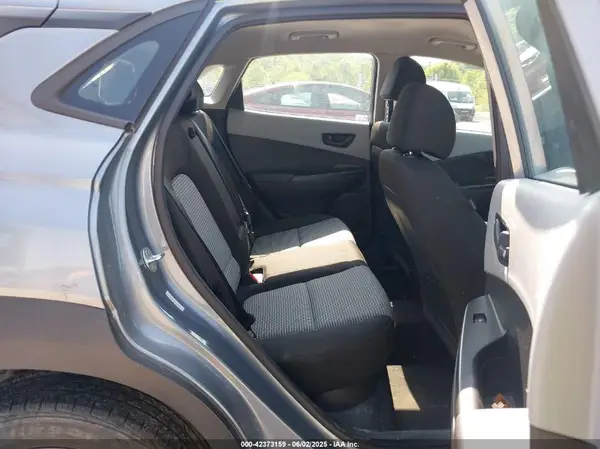 KM8K1CAA3MU675091 2021 HYUNDAI KONA - Image 8