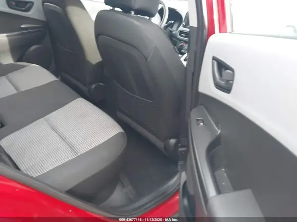 KM8K1CAA3MU683398 2021 HYUNDAI KONA - Image 8