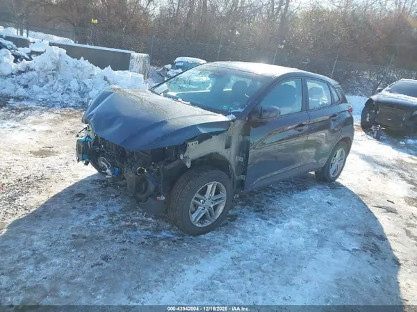 KM8K1CAA3MU746077 2021 HYUNDAI KONA - Image 2