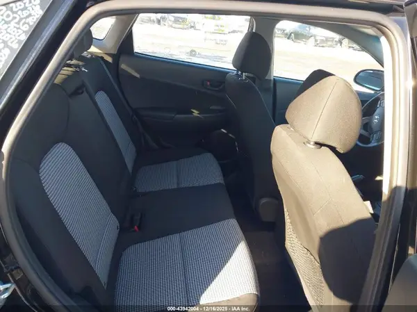 KM8K1CAA3MU746077 2021 HYUNDAI KONA - Image 8