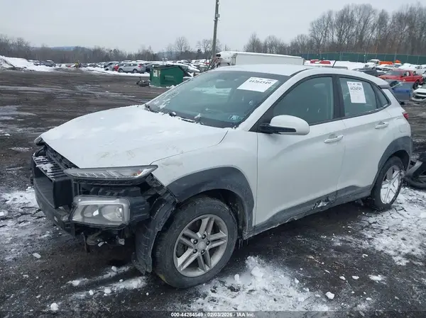 KM8K1CAA4JU129931 2018 HYUNDAI KONA - Image 2