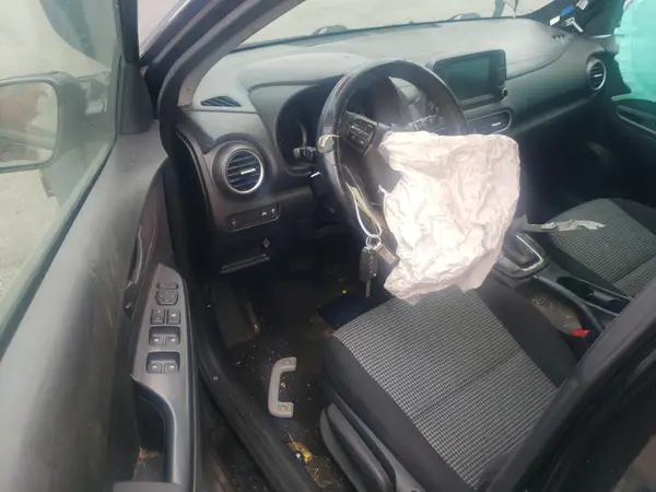 KM8K1CAA4KU365268 2019 HYUNDAI KONA - Image 8