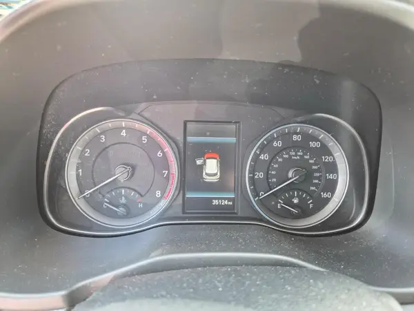 KM8K1CAA4MJ736349 2021 HYUNDAI KONA - Image 8