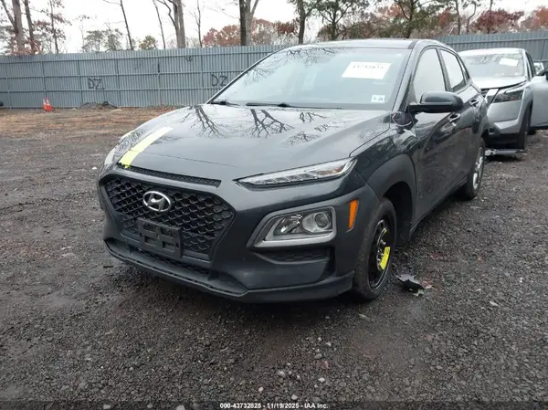 KM8K1CAA4MU616423 2021 HYUNDAI KONA - Image 2