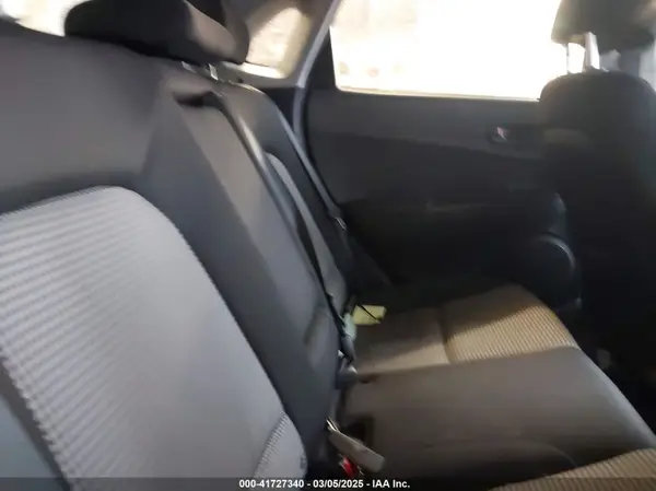KM8K1CAA4MU645470 2021 HYUNDAI KONA - Image 8