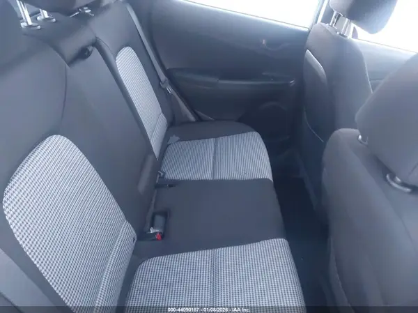 KM8K1CAA4MU722211 2021 HYUNDAI KONA - Image 8