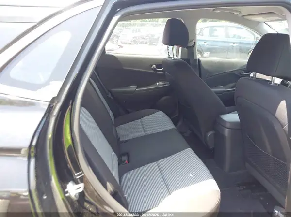 KM8K1CAA4MU736318 2021 HYUNDAI KONA - Image 8