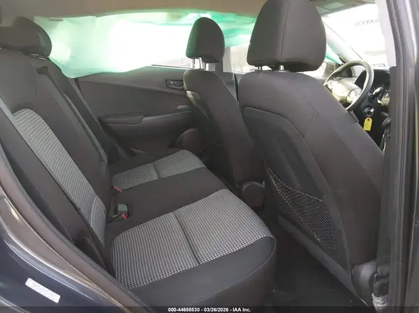 KM8K1CAA5KU372472 2019 HYUNDAI KONA - Image 8