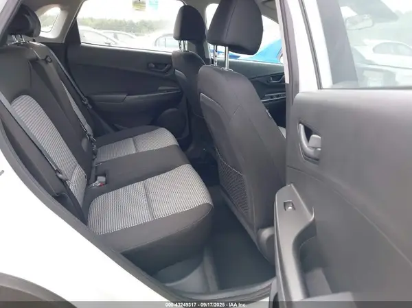 KM8K1CAA5LU575024 2020 HYUNDAI KONA - Image 8
