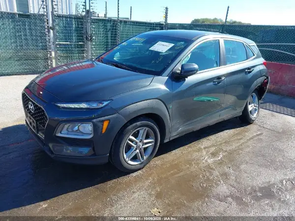 KM8K1CAA5MU660768 2021 HYUNDAI KONA - Image 2