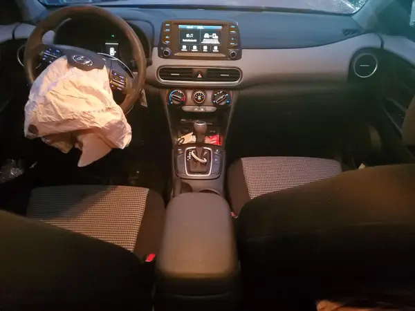 KM8K1CAA5MU727515 2021 HYUNDAI KONA - Image 8