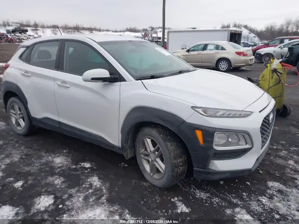 KM8K1CAA6JU108563 2018 HYUNDAI KONA - Image 1
