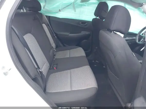 KM8K1CAA6JU108563 2018 HYUNDAI KONA - Image 8