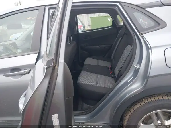 KM8K1CAA6JU149873 2018 HYUNDAI KONA - Image 8