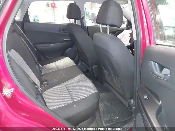 KM8K1CAA6JU174403 2018 HYUNDAI KONA - Image 8