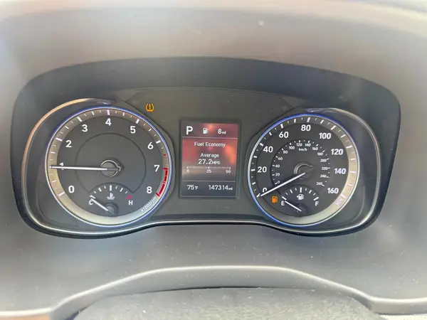 KM8K1CAA6KU277824 2019 HYUNDAI KONA - Image 8