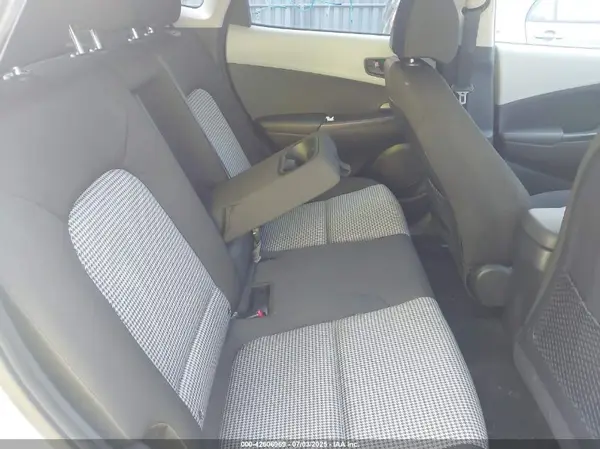 KM8K1CAA6MU701814 2021 HYUNDAI KONA - Image 8