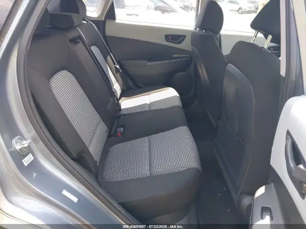 KM8K1CAA7JU115683 2018 HYUNDAI KONA - Image 8