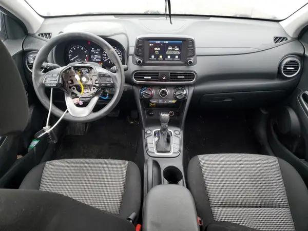 KM8K1CAA7JU174278 2018 HYUNDAI KONA - Image 8
