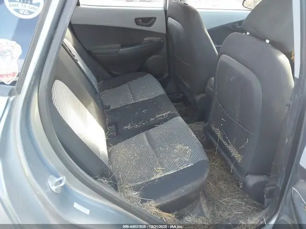 KM8K1CAA7KU277900 2019 HYUNDAI KONA - Image 8