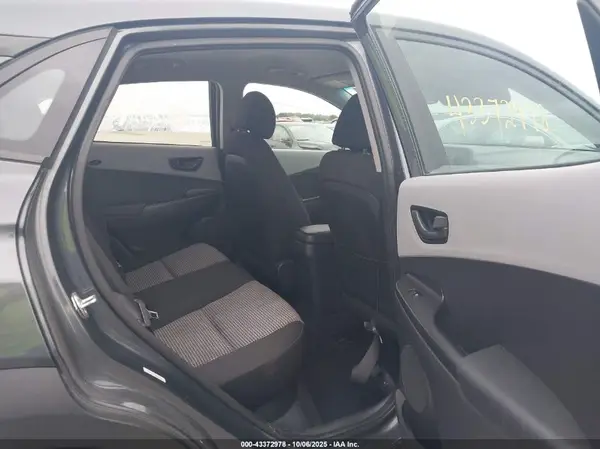 KM8K1CAA7MU654812 2021 HYUNDAI KONA - Image 8