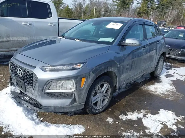 KM8K1CAA7MU657418 2021 HYUNDAI KONA - Image 2