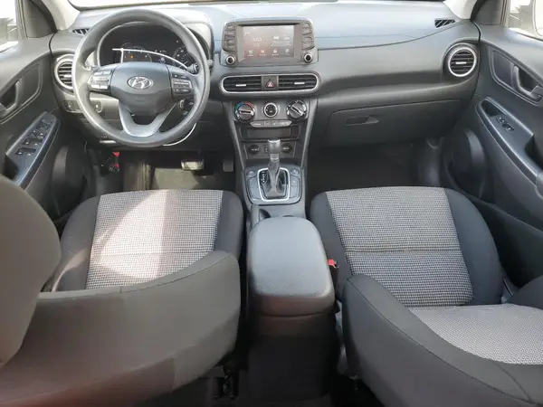 KM8K1CAA8JU095721 2018 HYUNDAI KONA - Image 8