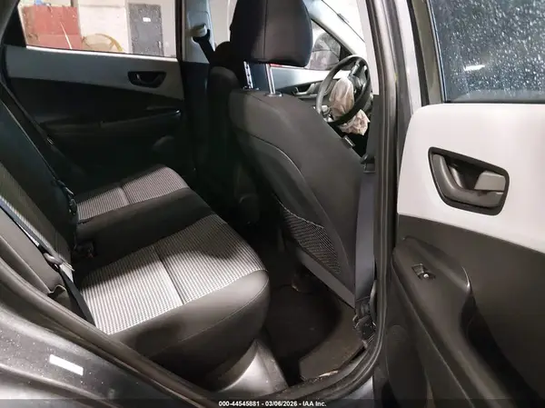 KM8K1CAA8JU106748 2018 HYUNDAI KONA - Image 8